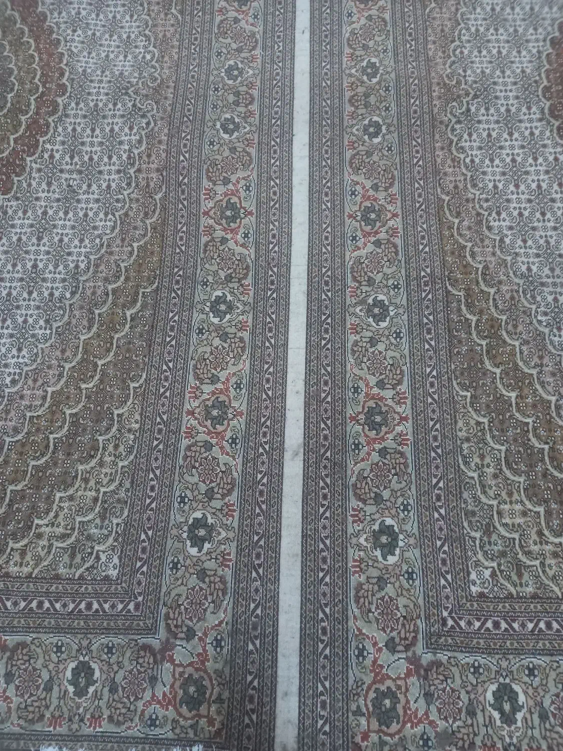 ۳در۴ زمینه کرم قهوهای بافنده تخفیف دارم|فرش|شبستر, |دیوار