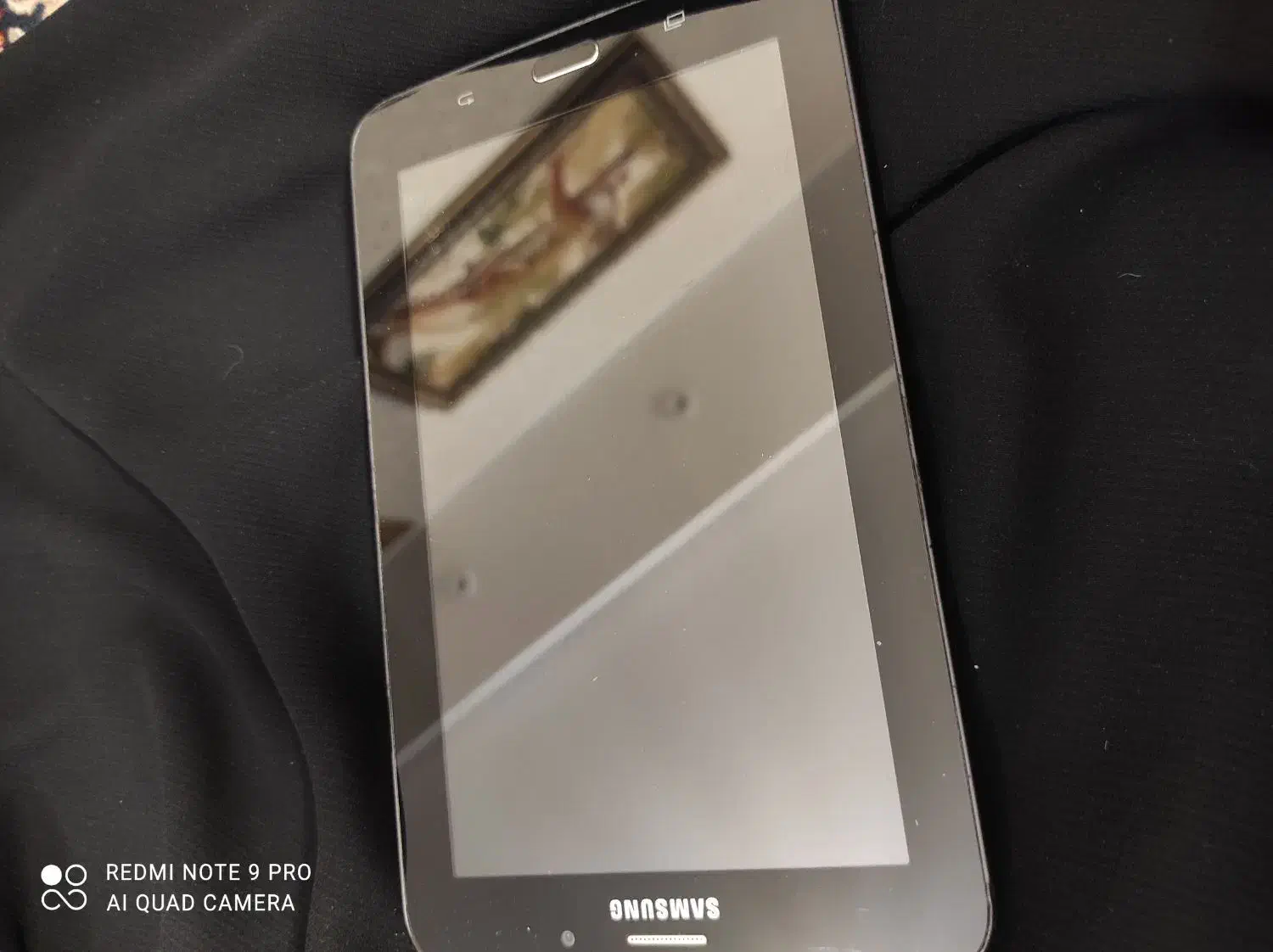 تبلت|تبلت|اصفهان, بهارستان|دیوار