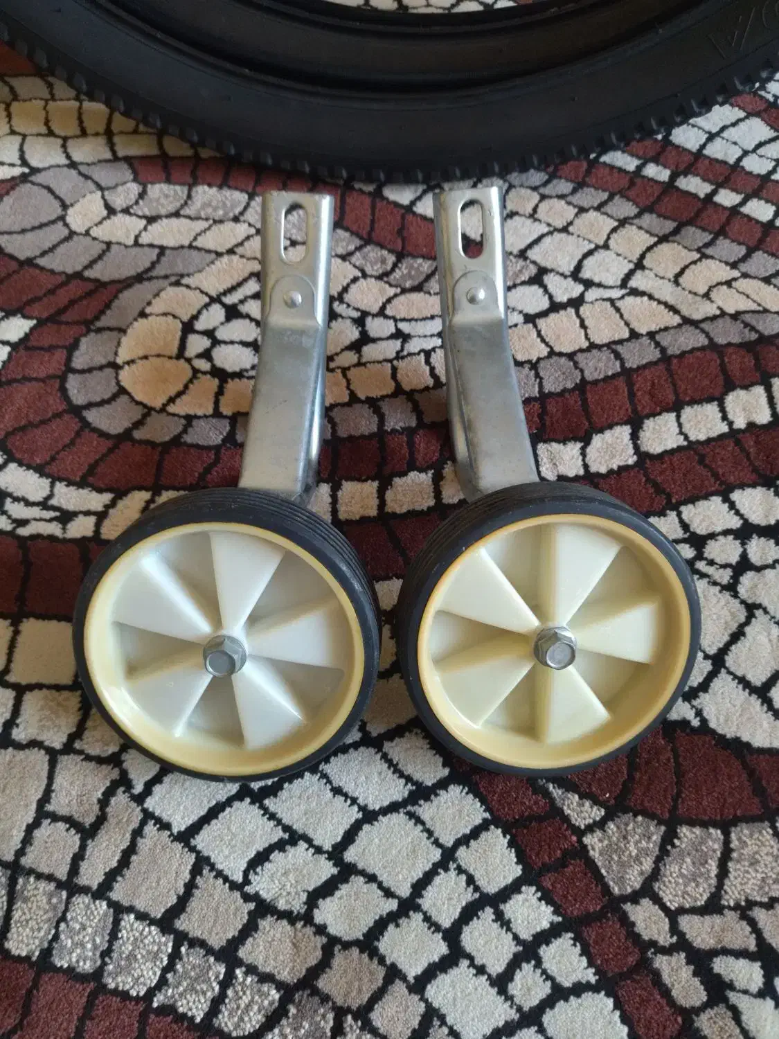 تایر کمکی دوچرخه|دوچرخه، اسکیت، اسکوتر|اصفهان, اطشاران|دیوار