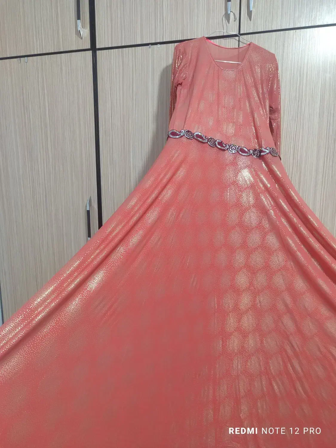 کراس کلوش|لباس|سنندج, |دیوار