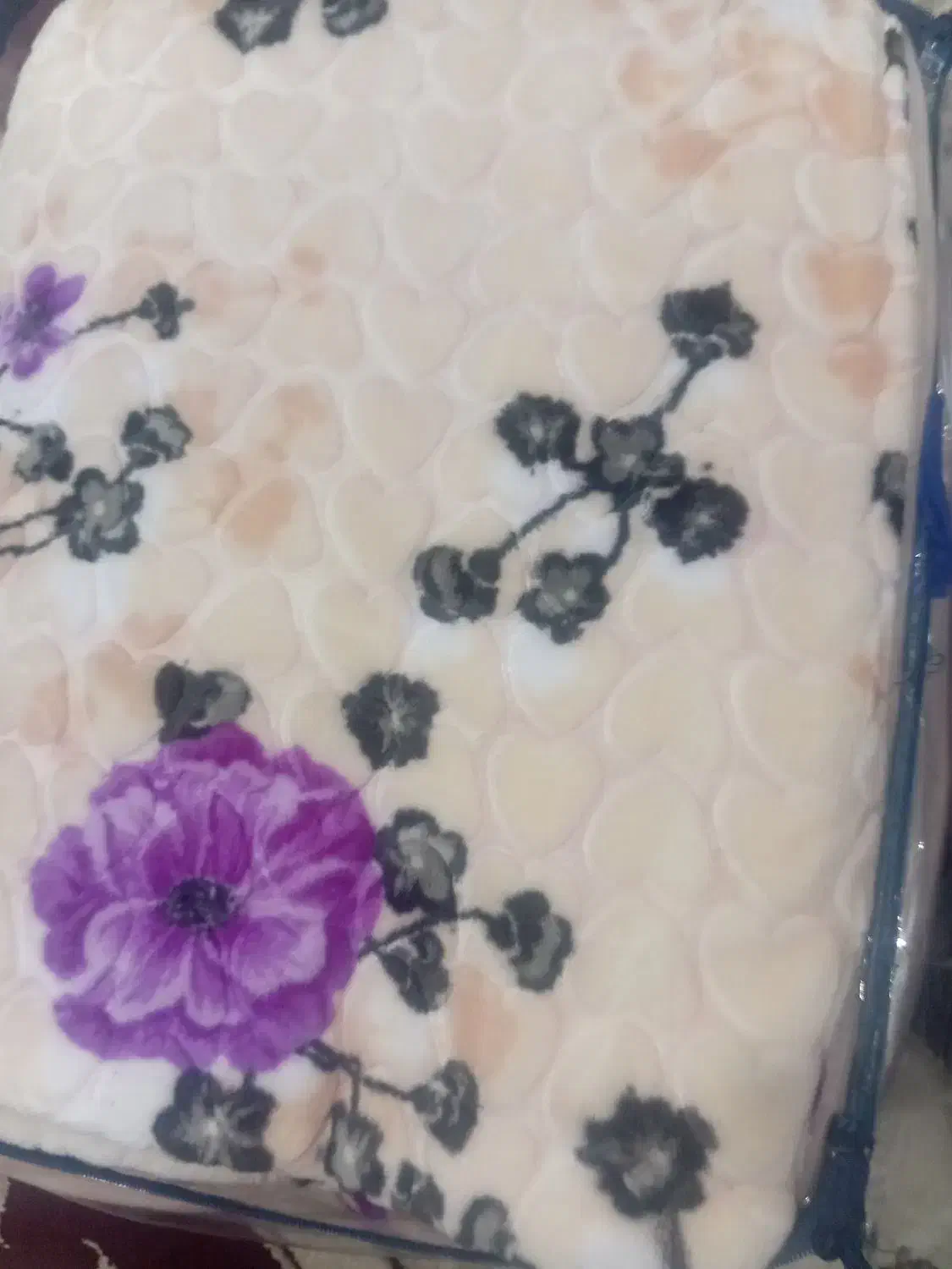 پتودونفره‌بزرگ‌گل‌برجسته‌عروس|رختخواب، بالش، پتو|دورود, |دیوار