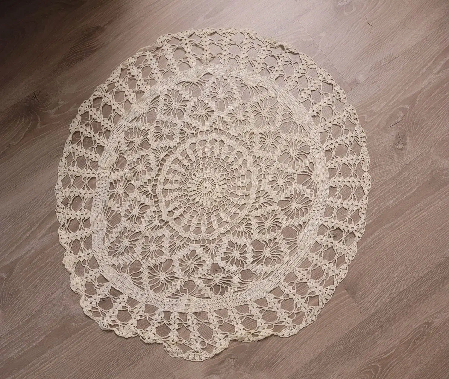 رومیزی قلاب بافی|پرده، رانر، رومیزی|گرگان, |دیوار