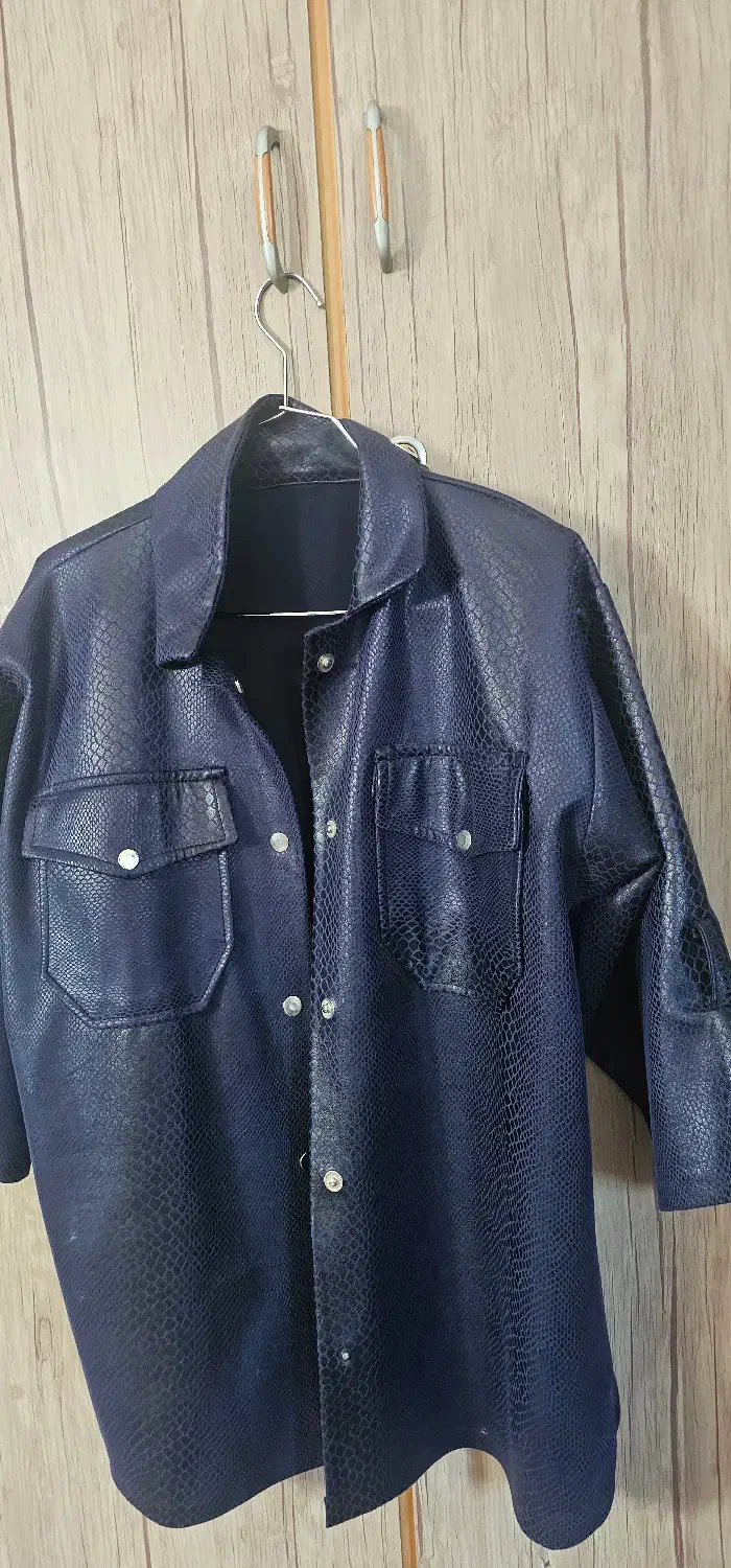 لباس|لباس|شیراز, امام حسین|دیوار