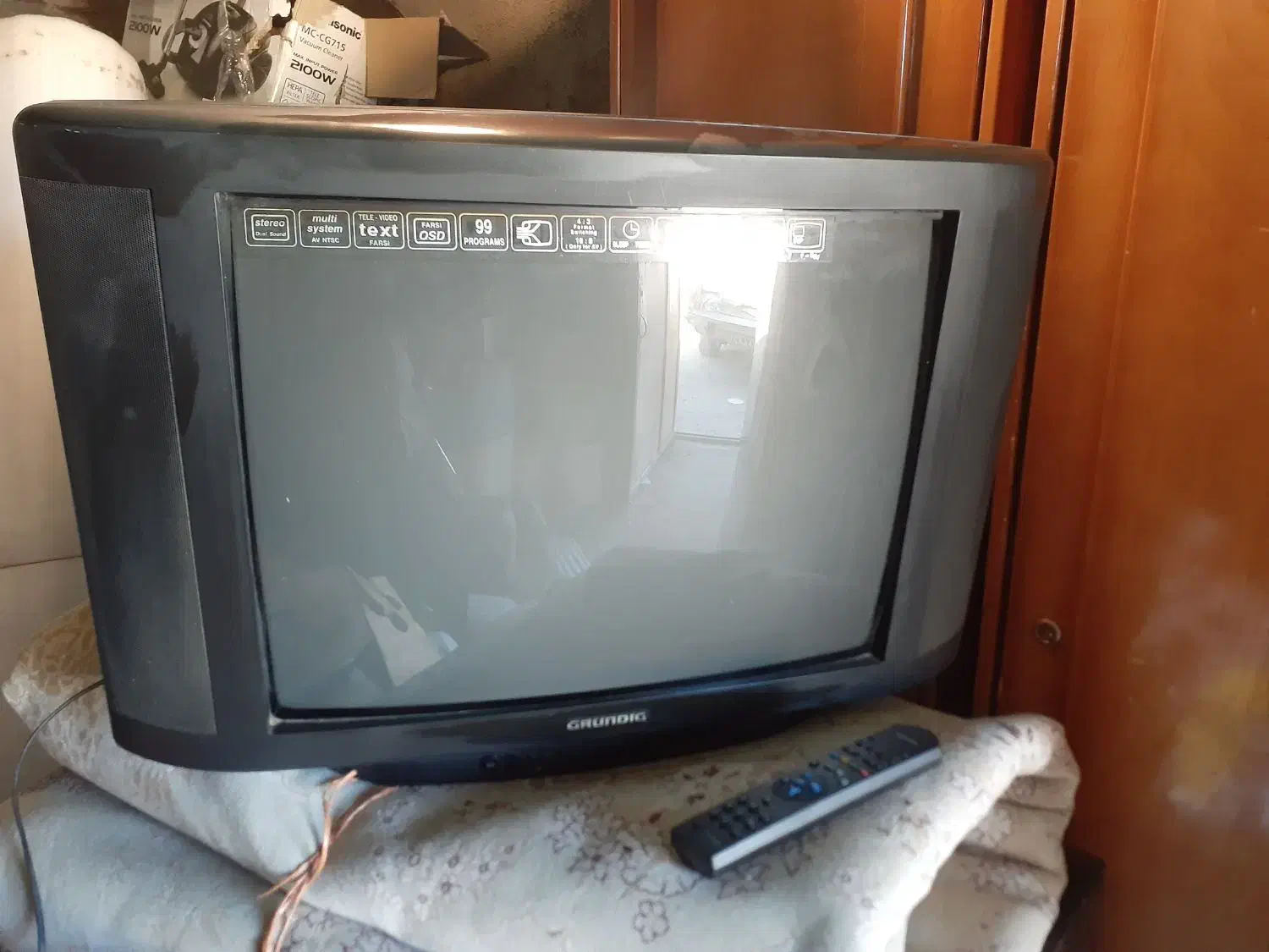 تلویزیون ۲۹اینج بزرگ|تلویزیون و پروژکتور|بروجرد, |دیوار