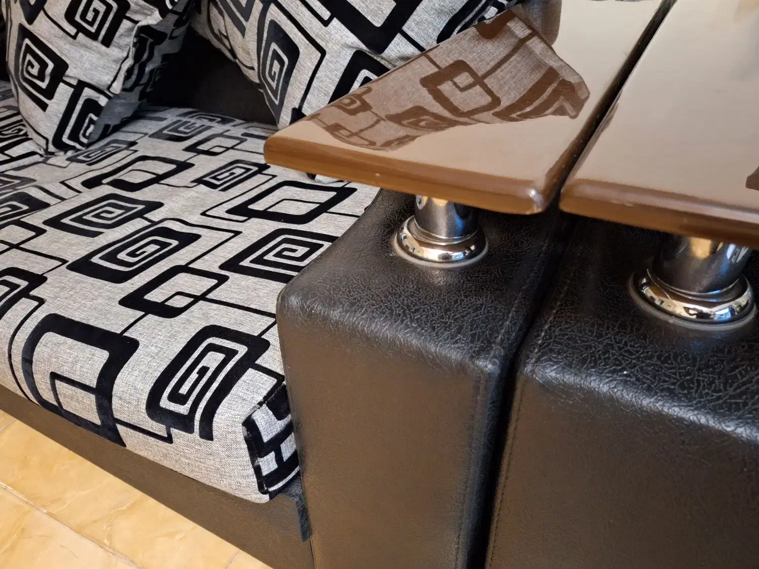 مبل ۷ نفره|مبلمان خانگی و میز عسلی|سنندج, |دیوار