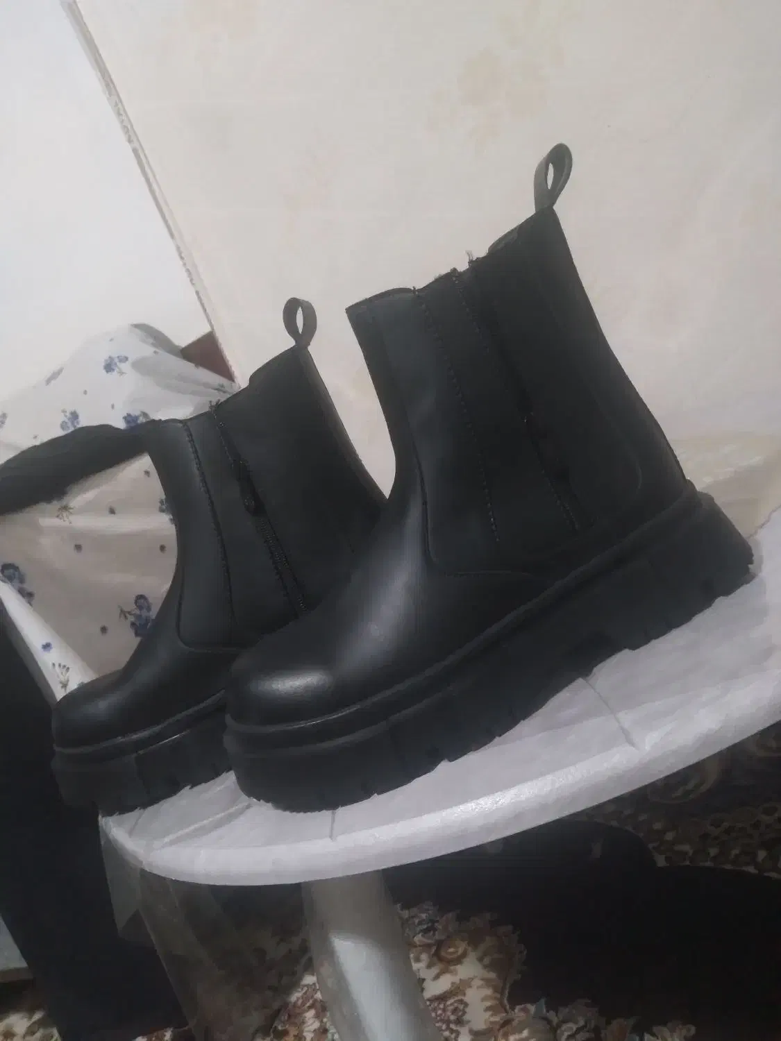 کفش (بوت)|کیف، کفش، کمربند|سبزوار, چهارراه فرودگاه|دیوار