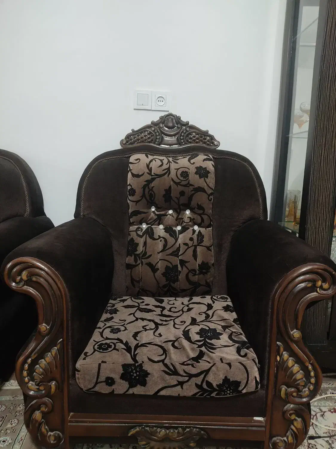 مبل تمیز راحت|مبلمان خانگی و میز عسلی|سبزوار, باهنر|دیوار