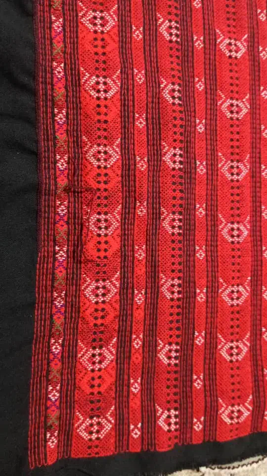 چوطل وپرکاری زیح پذیرفته میشود|لباس|سراوان, |دیوار