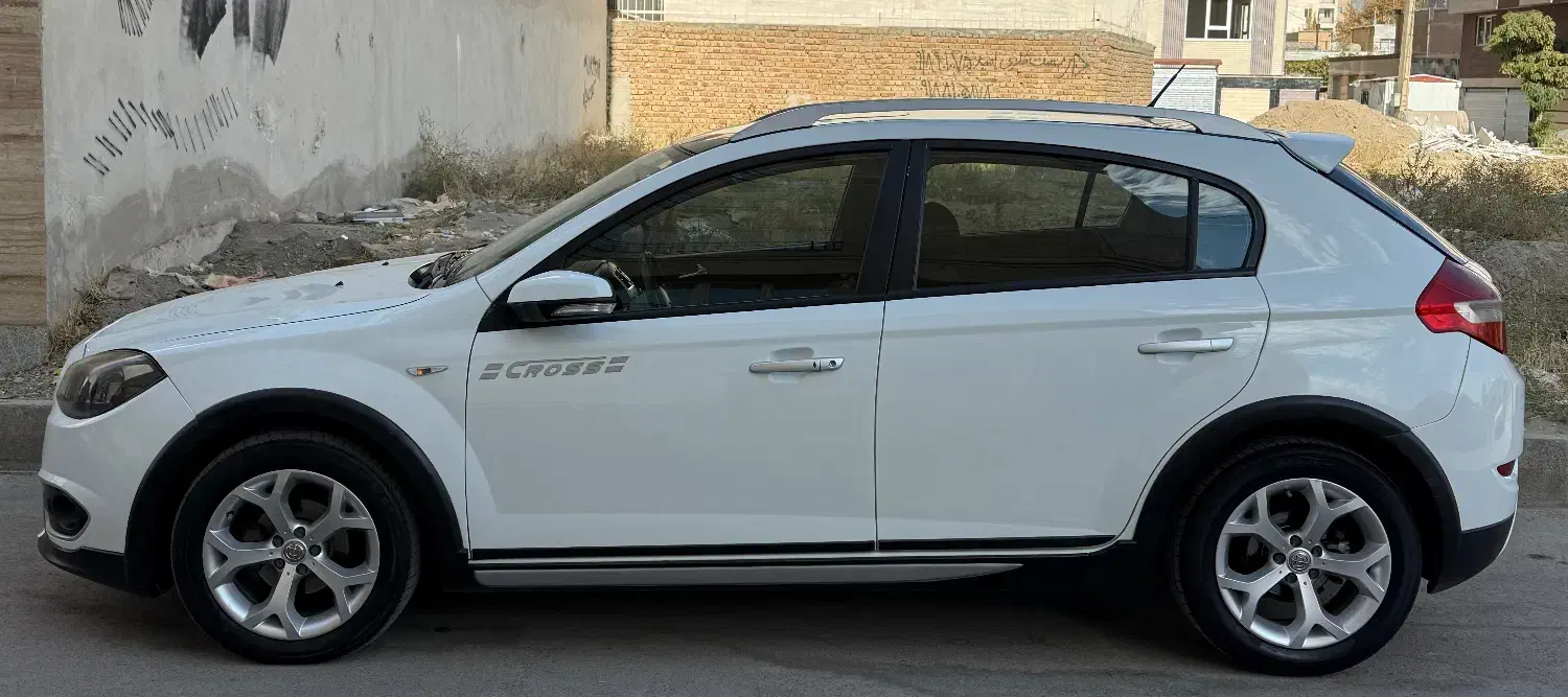 برلیانس کراس مدل ۹۷ موتور ۱۶۵۰ فول اتومات|خودرو سواری و وانت|همدان, |دیوار