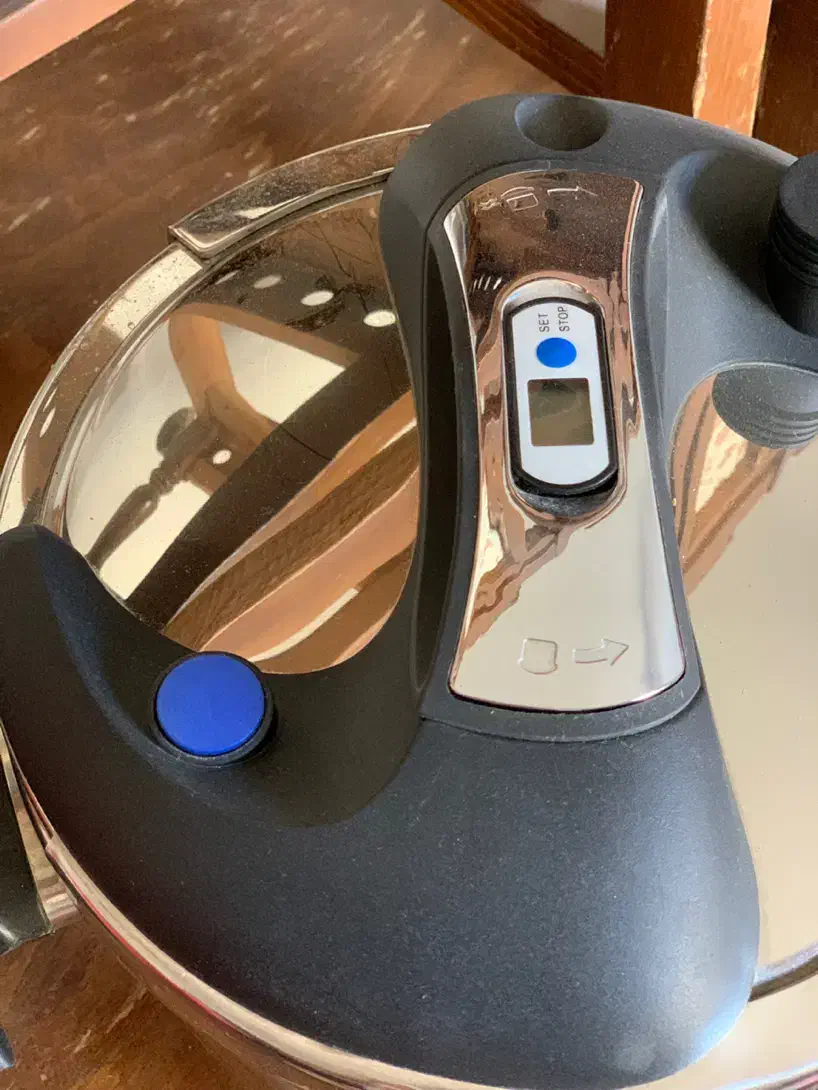 زودپز mgs ساخت آلمان|ظروف پخت‌وپز|درگز, |دیوار