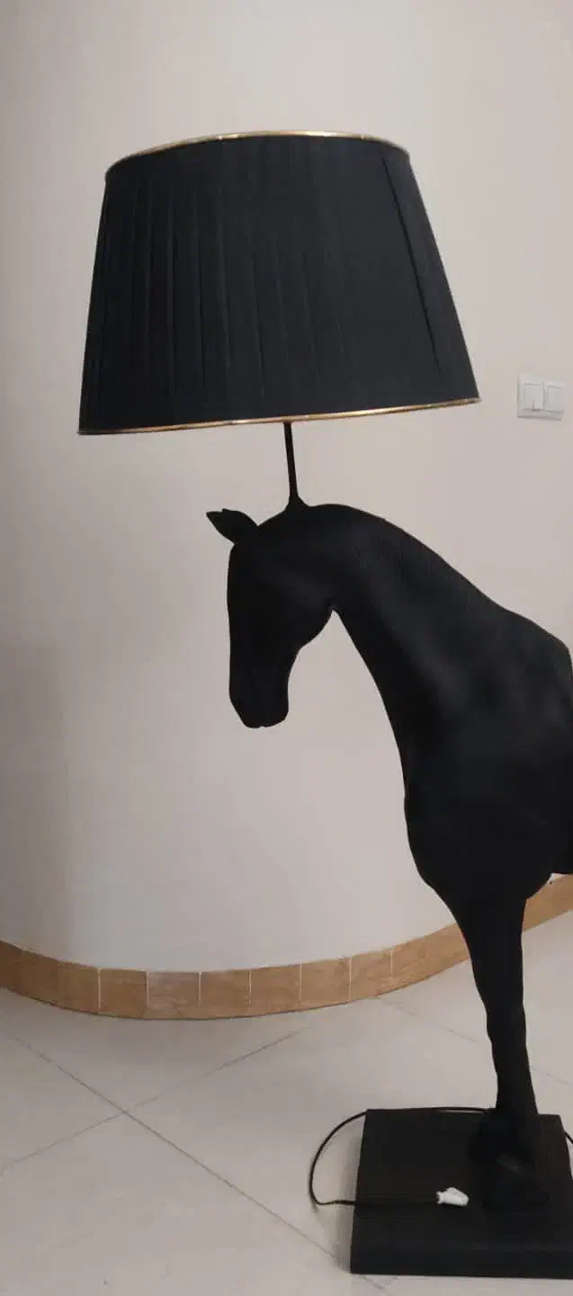 آباژور اسب کنار سالنی|چراغ خواب و آباژور|کرج, فاز ۳ گوهردشت|دیوار