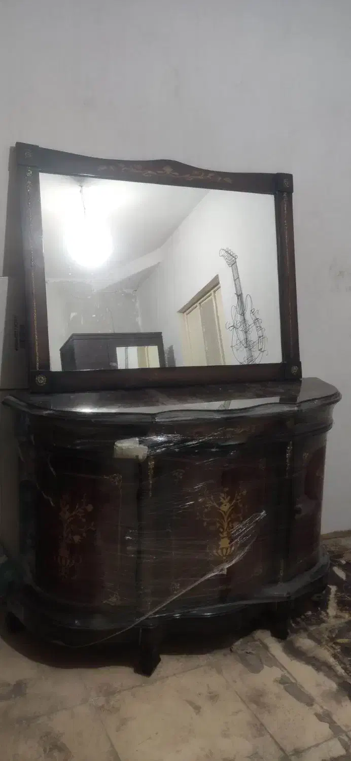 اینه کنسول انتیک|بوفه، ویترین، کنسول|تهران, لویزان|دیوار