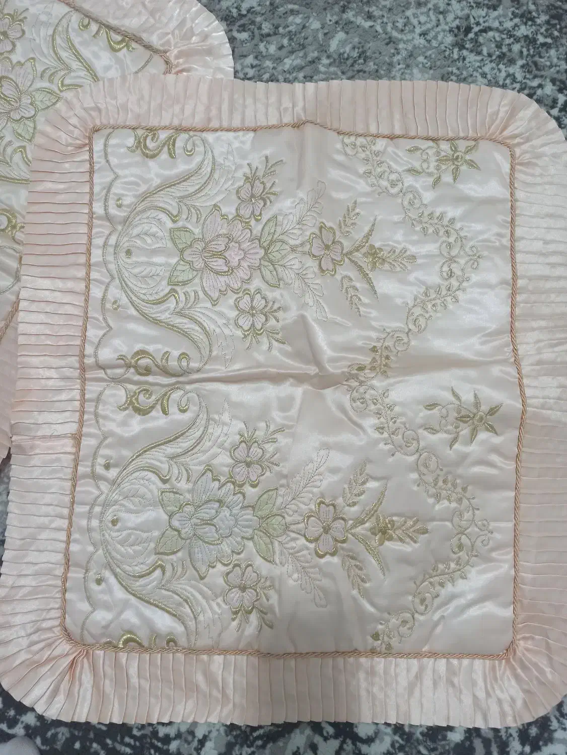 روتختی دو نفره گلدوزی|سرویس روتختی|شیراز, آزادگان|دیوار