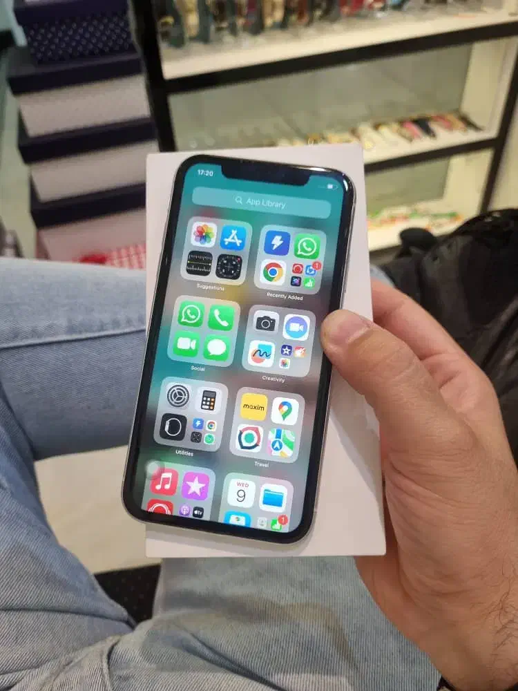 آیفون xR سفید|موبایل|کرج, کیانمهر|دیوار