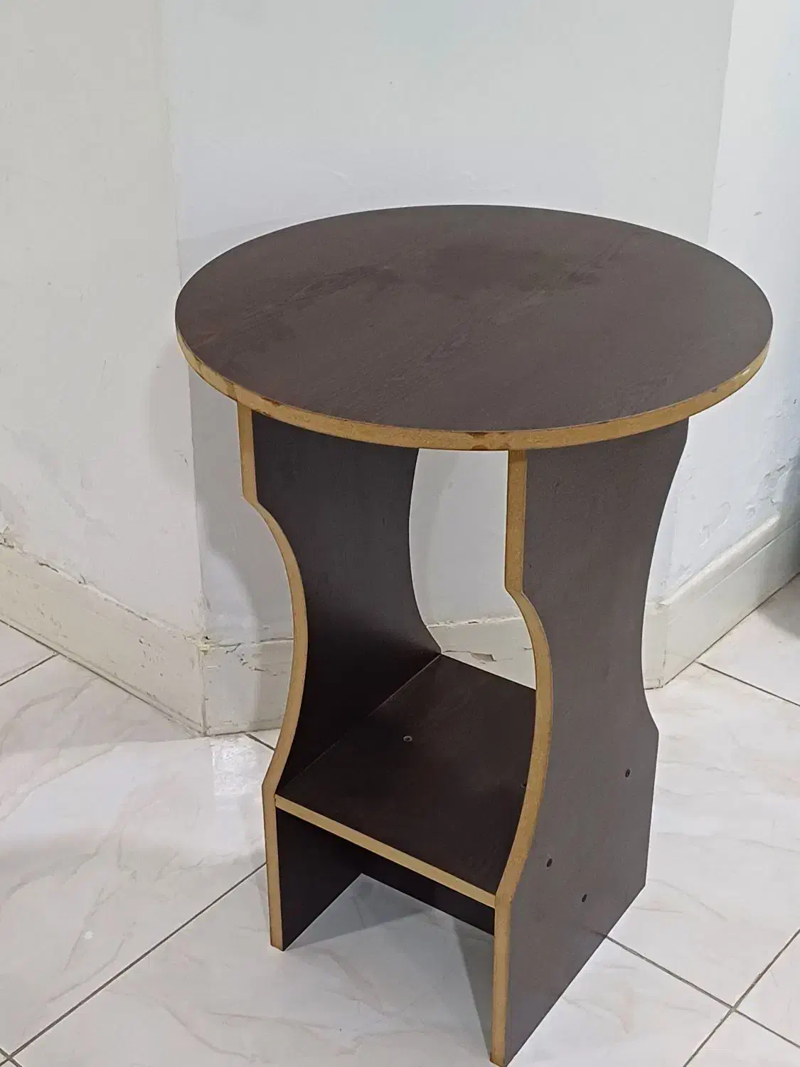 یکمیز خاطره بفروش میرس|میز تلفن|قشم, |دیوار