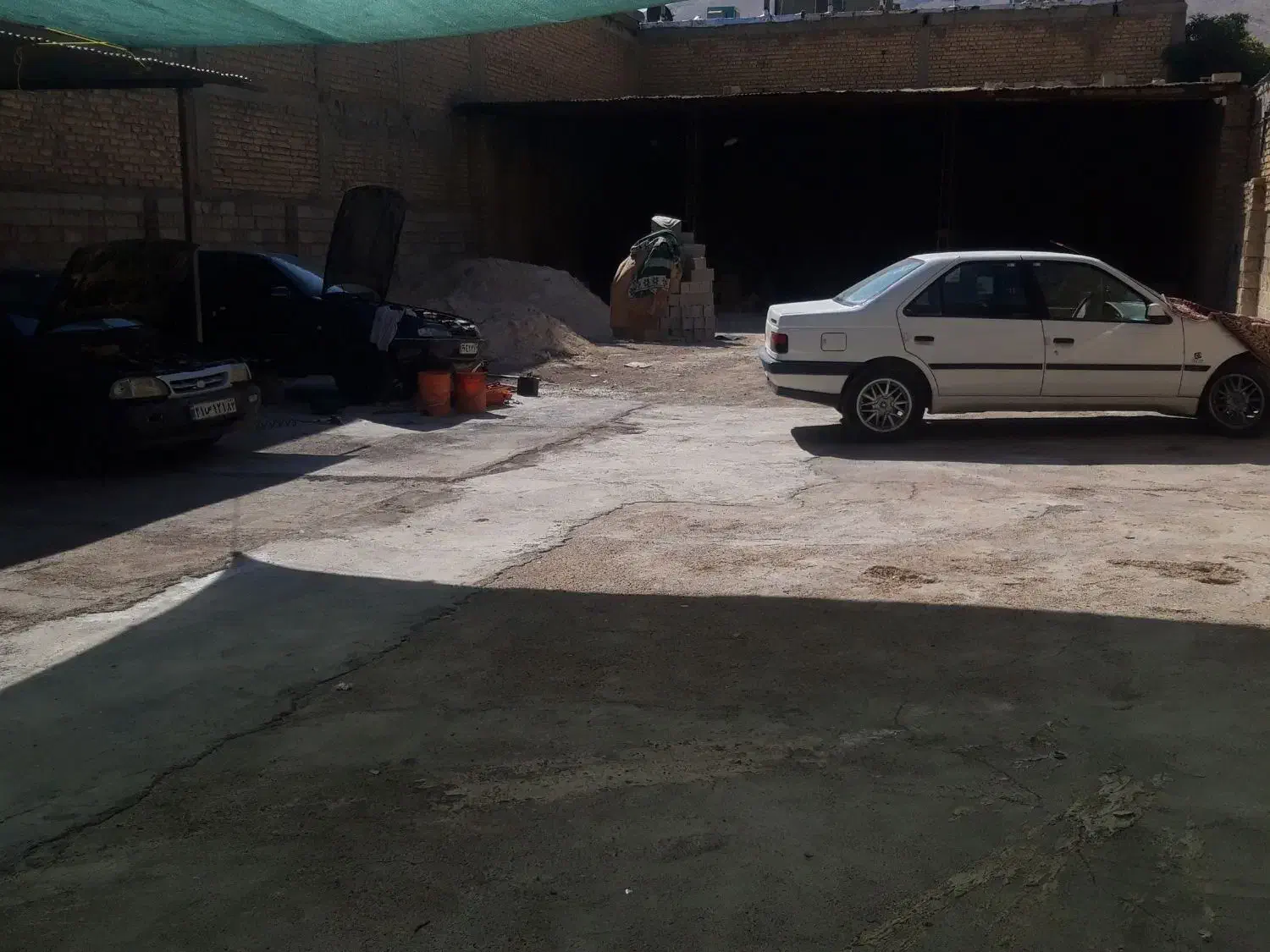 اجاره دهنه از کارواش سوگلی|اجارهٔ مغازه و غرفه|شیراز, رکن‌آباد|دیوار