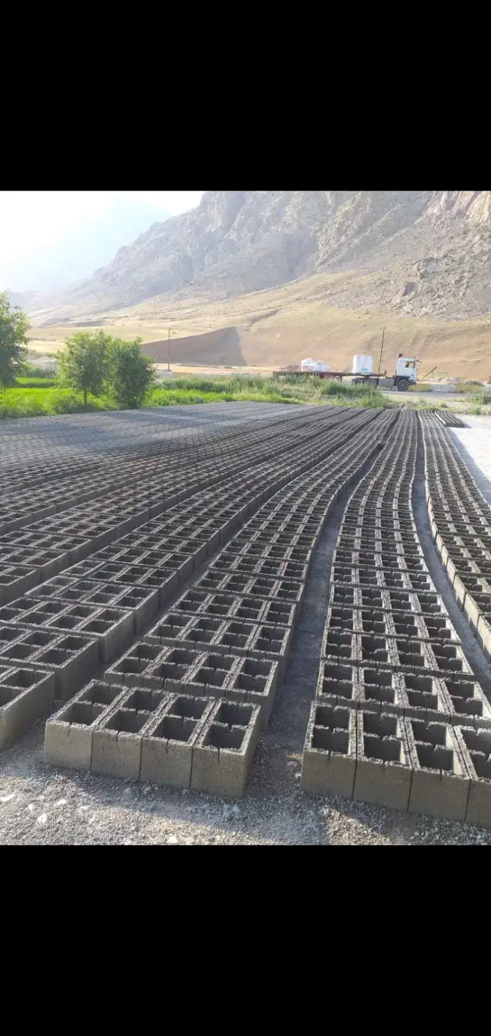 بلوک ته بسته|مصالح و تجهیزات ساختمان|صحنه, |دیوار