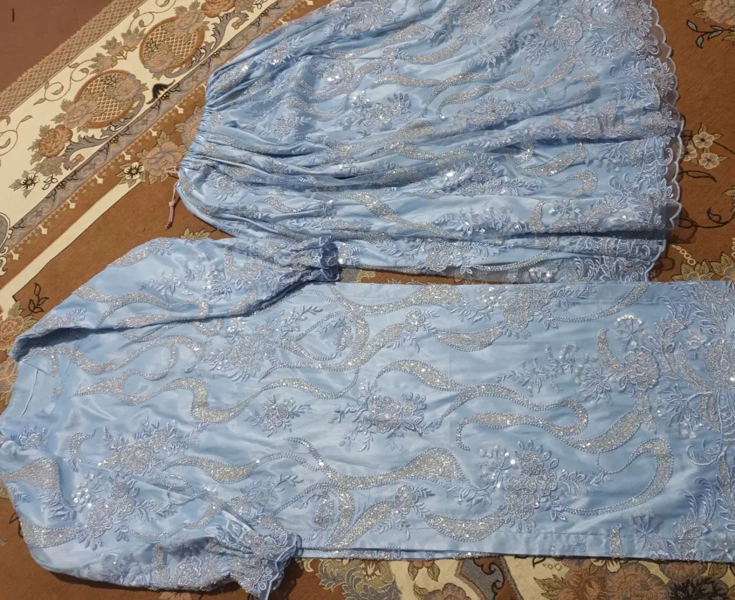 لباس سبک وزیبا|لباس|لردگان, |دیوار