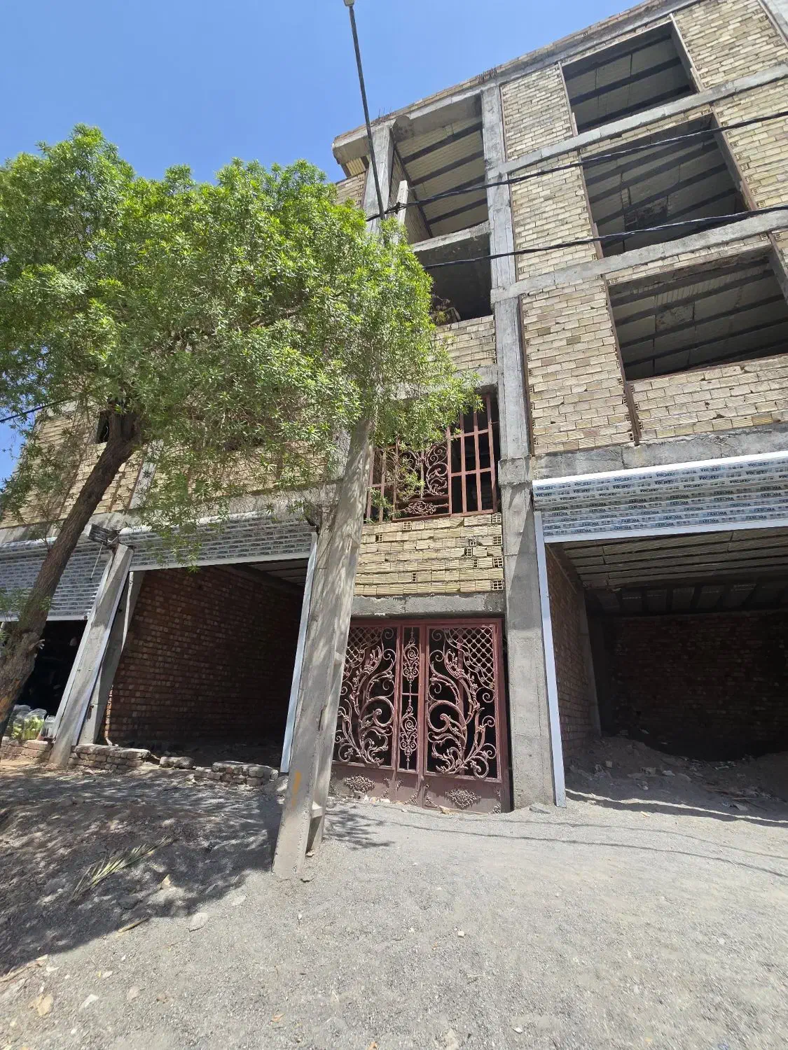 دکتر فاطمی سر خیابان واحد 110 متری تحویل 2 ماهه|فروش آپارتمان|ایرانشهر, |دیوار