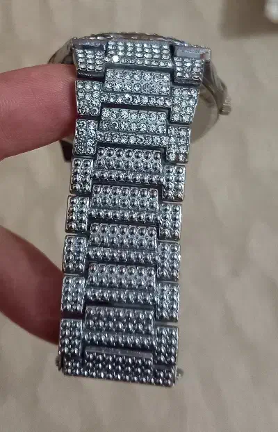 ساعت پتک فیلیپ فول نگین|ساعت|میانه, |دیوار