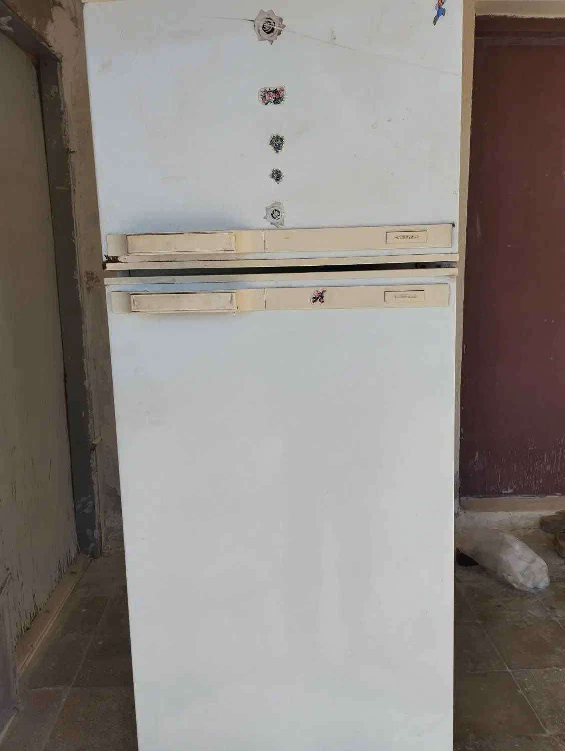 فروش یک دستگاه یخچال فریزر|یخچال و فریزر|کنارک, |دیوار