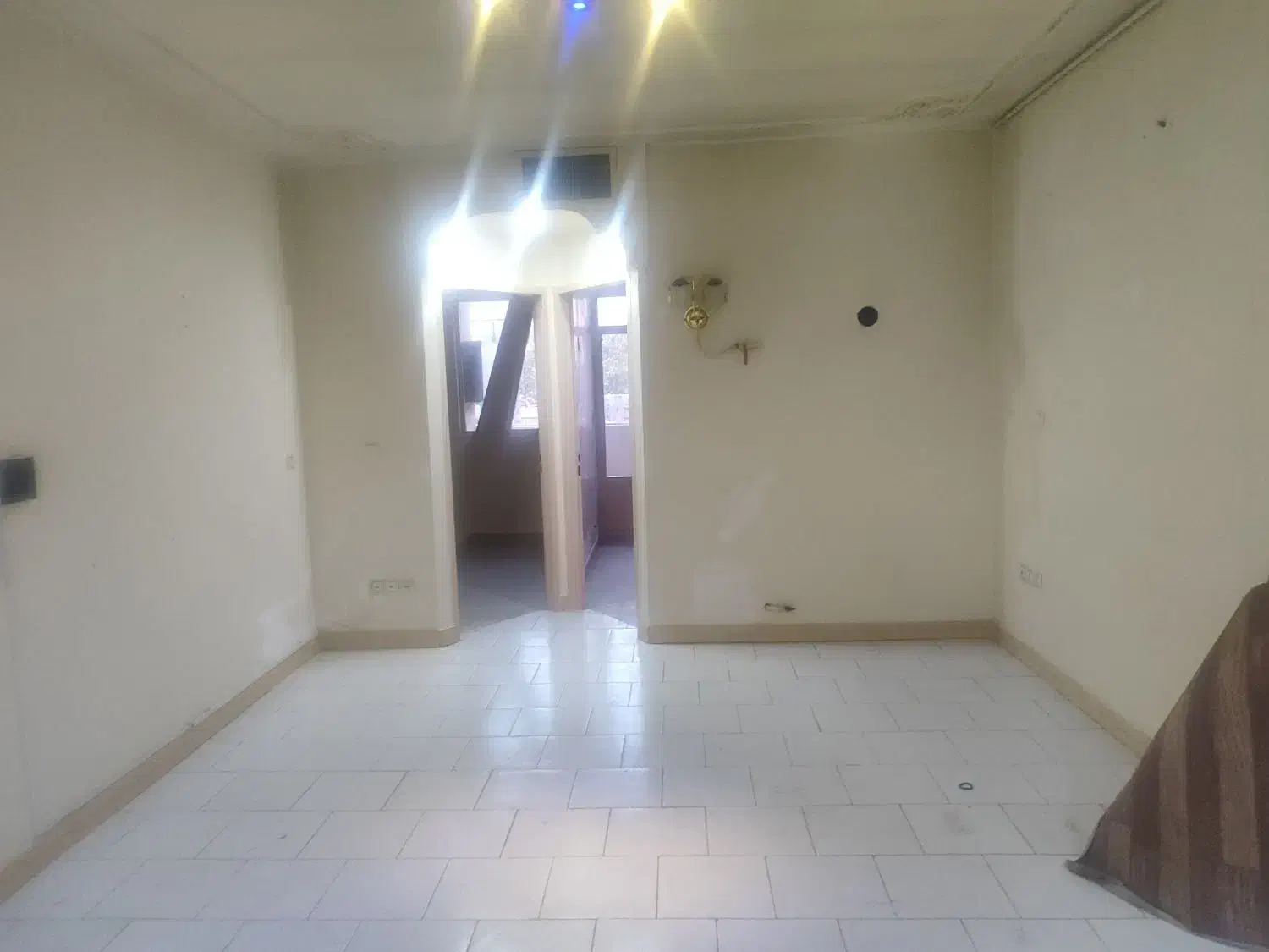 فروش آپارتمان هشتگرد مرکز شهر  خیابان پاسگاه|فروش آپارتمان|هشتگرد, مدرس|دیوار