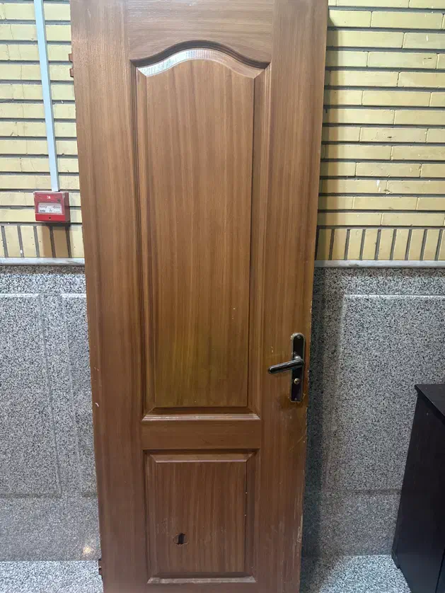 درب چوبی|مصالح و تجهیزات ساختمان|قم, سالاریه|دیوار