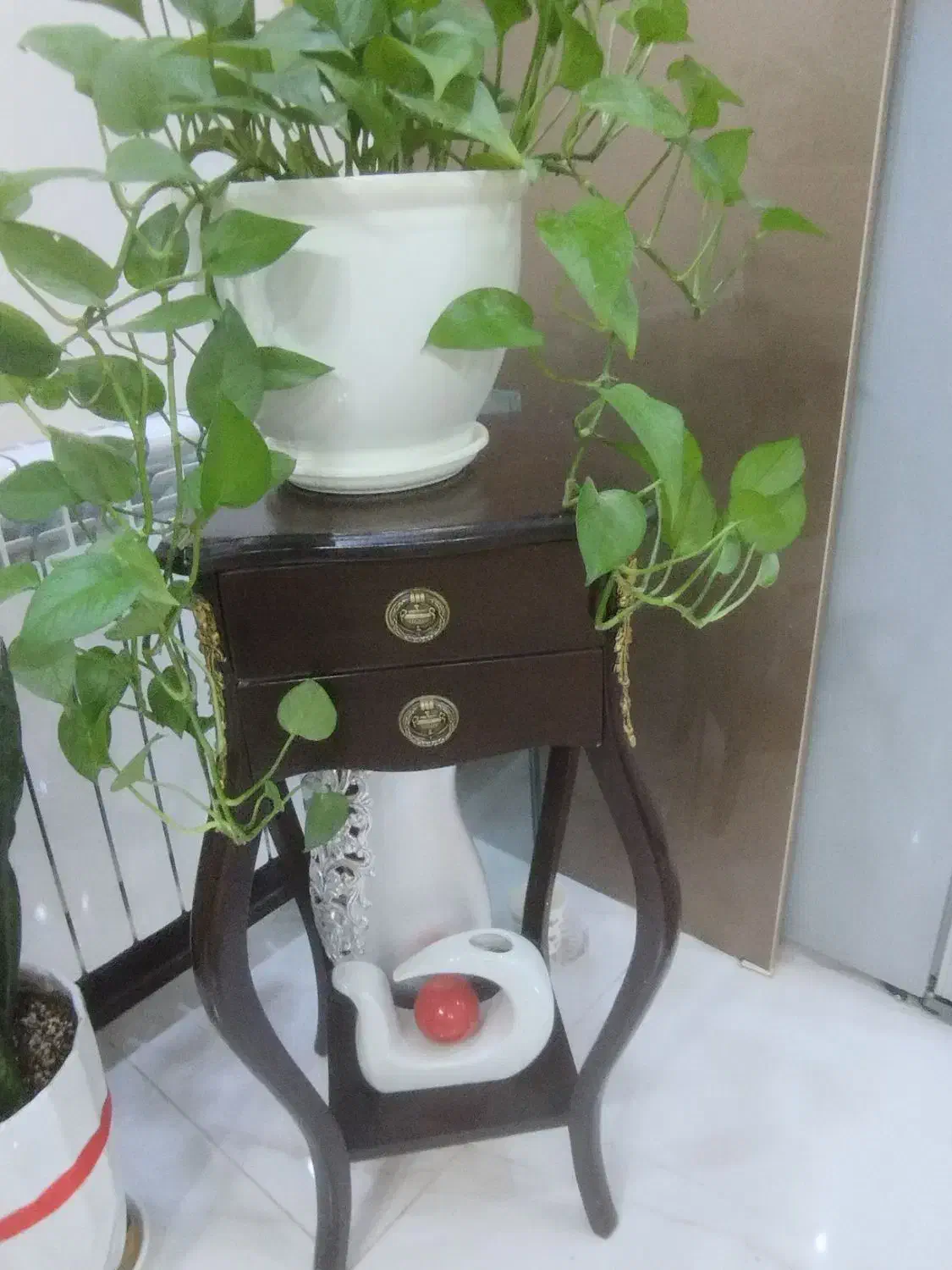 میز تلفن و گلدان|میز تلفن|اهواز, گلستان|دیوار