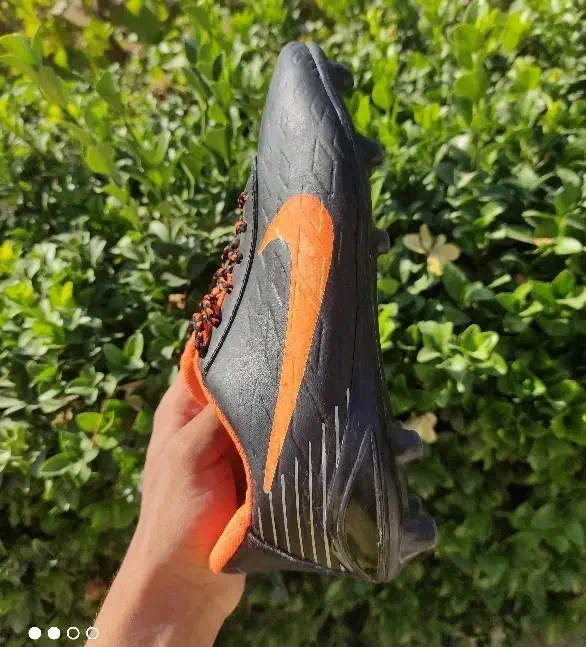 استوک   کفش فوتبال|کیف، کفش، کمربند|شهریار, رضی آباد پایین|دیوار