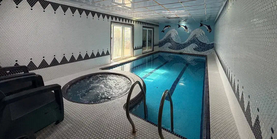 ویلای استخر مستقیم از مالک ( قیمت تخفیفی)|اجارهٔ کوتاه‌مدت ویلا و باغ|آمل, |دیوار