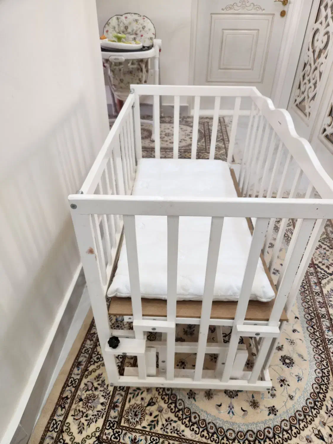 تخت گهواره|تخت و صندلی بچه|ارومیه, |دیوار