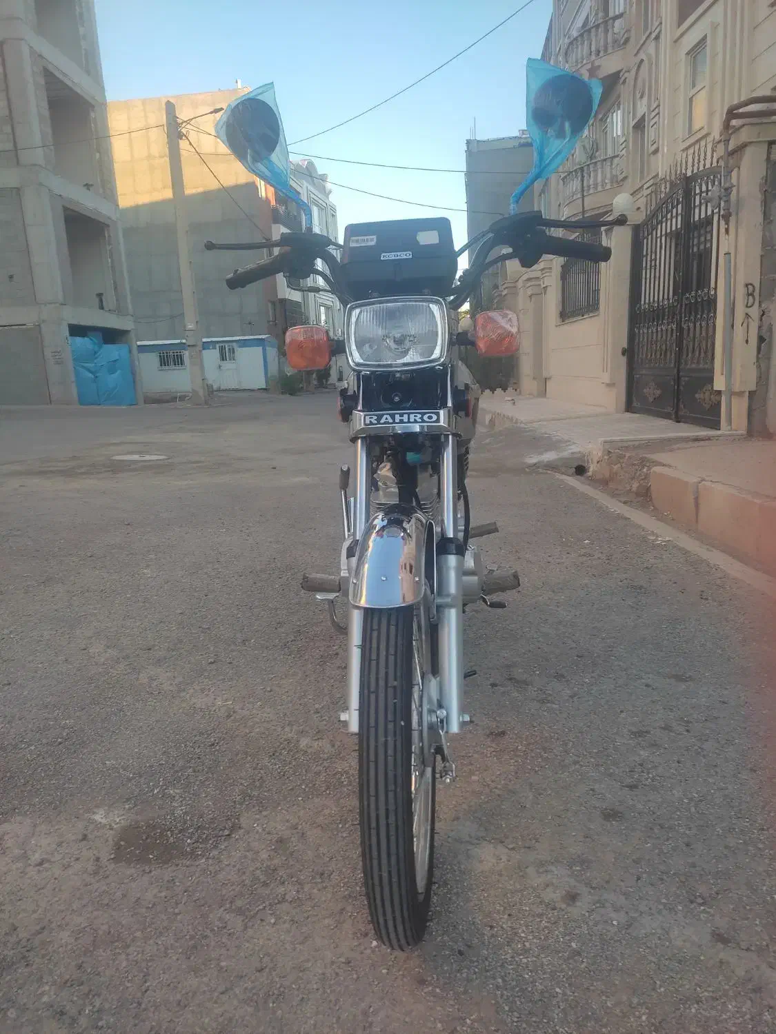 رهرو125|موتورسیکلت|پرند, فاز ۲|دیوار