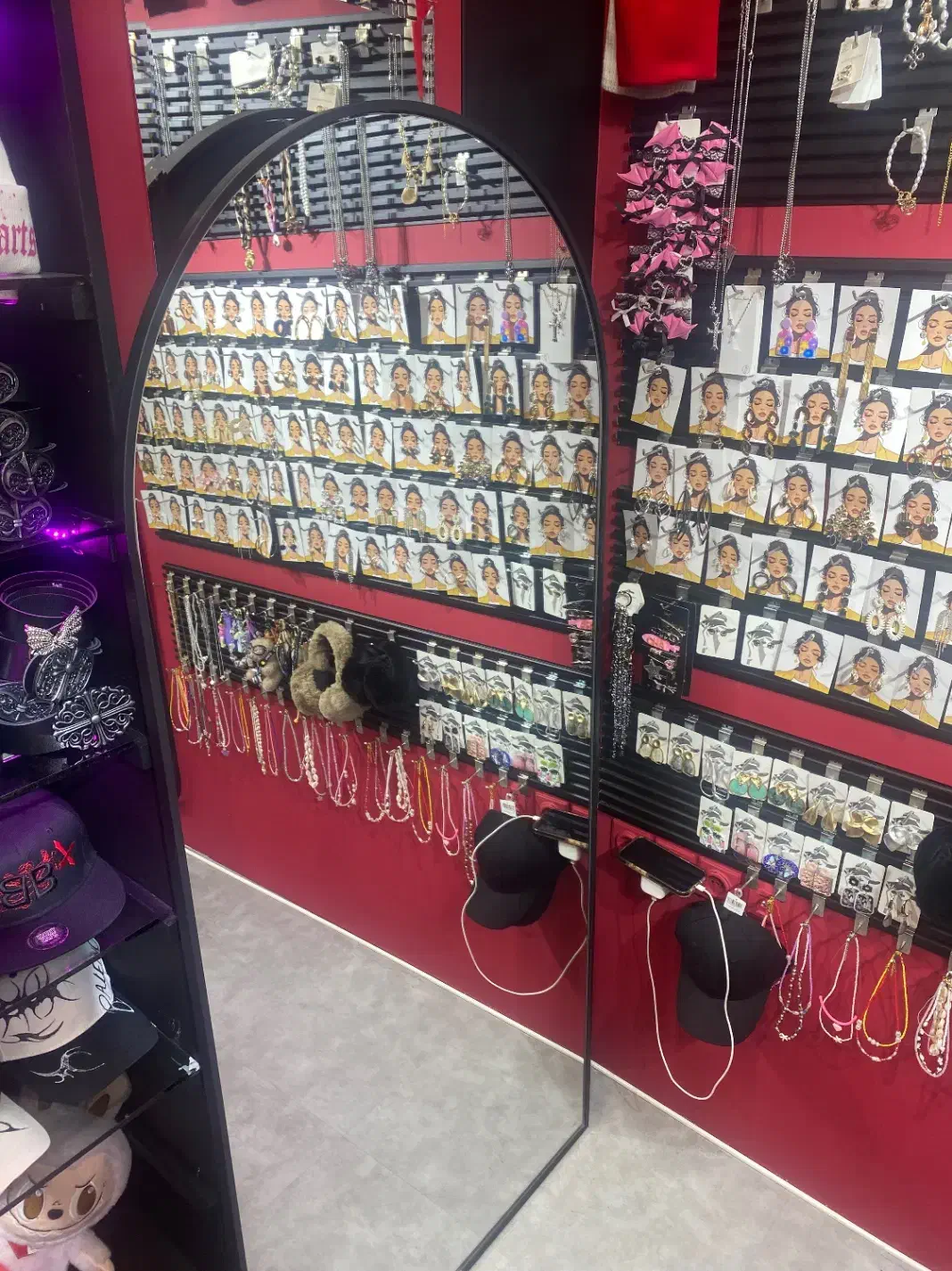 ایینه|آینه|تهران, باغ فیض|دیوار