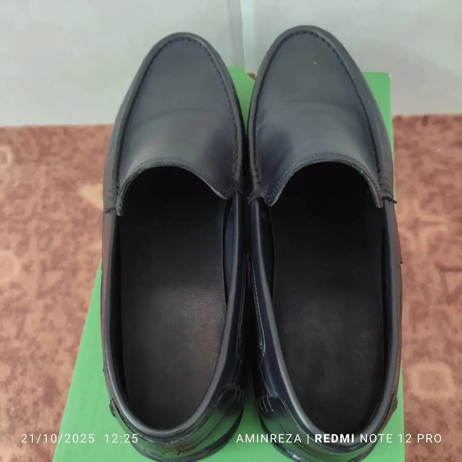 کفش مجلسی|کیف، کفش، کمربند|لار, |دیوار