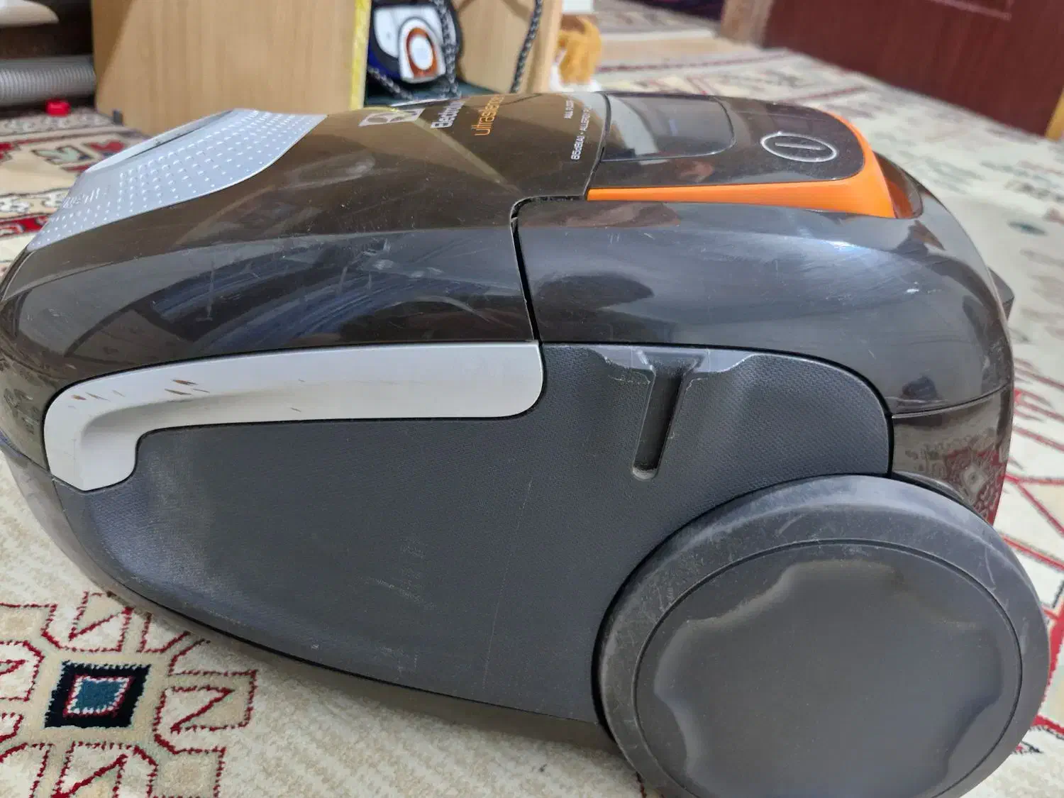 جاروبرقی الکترولوکس|جاروبرقی، جارو شارژی، بخارشو|اهواز, ۳۰ متری|دیوار