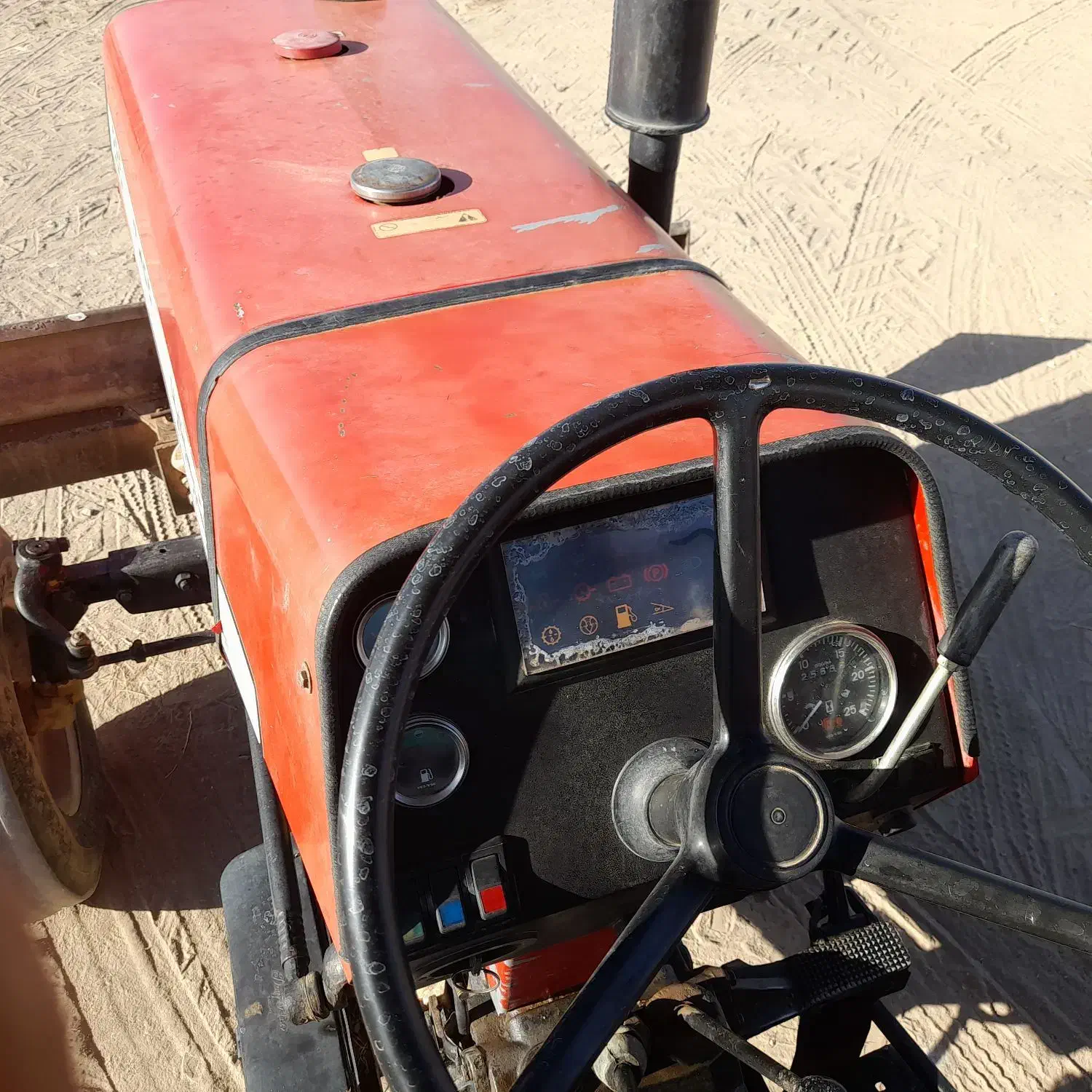 تراکتور فرکسون|خودرو سنگین|سده (خراسان جنوبی), |دیوار