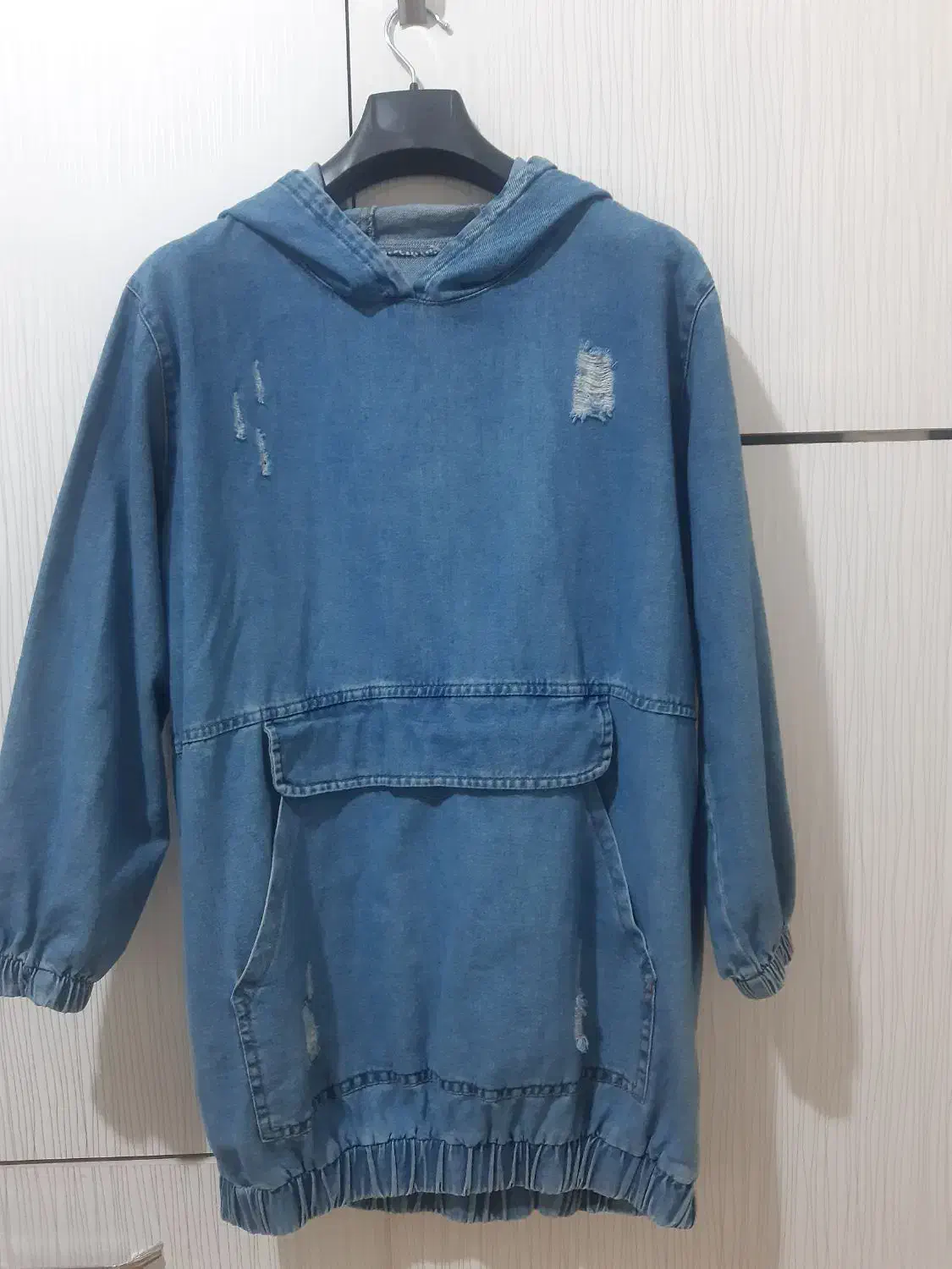 هودی و کفش لی|لباس|تهران, خاک سفید|دیوار