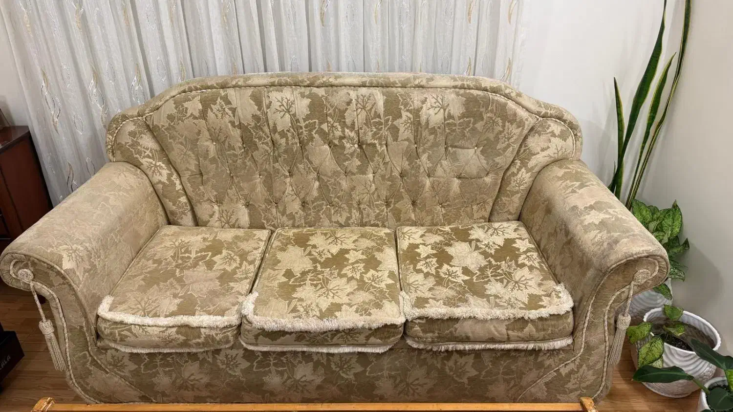 مبلمان شش نفره به همراه میز وسط|مبلمان خانگی و میز عسلی|قائمشهر, |دیوار