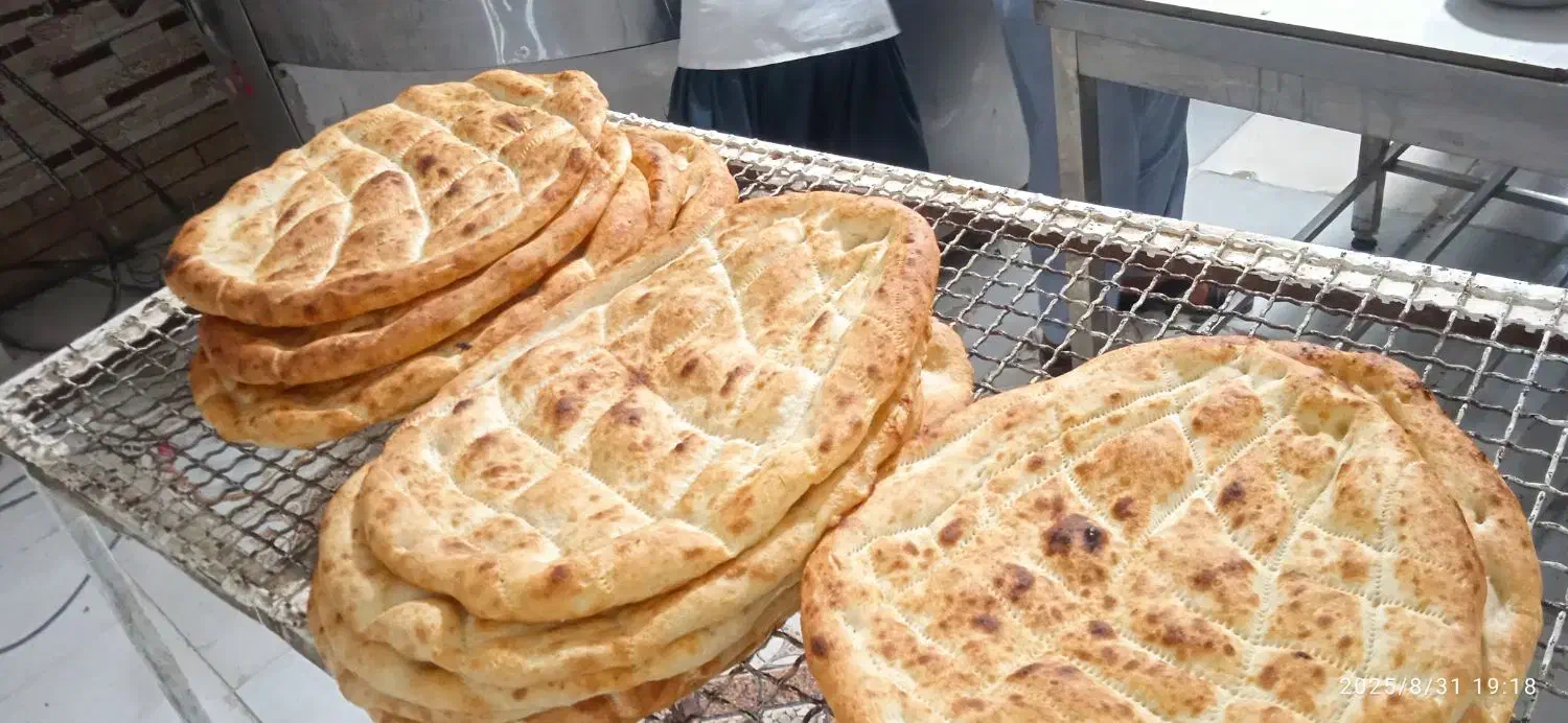 شاطر وخمیرگیر کار بلد برای چ ا ب ه ا ر|استخدام خدمات فروشگاه و رستوران|زابل, |دیوار