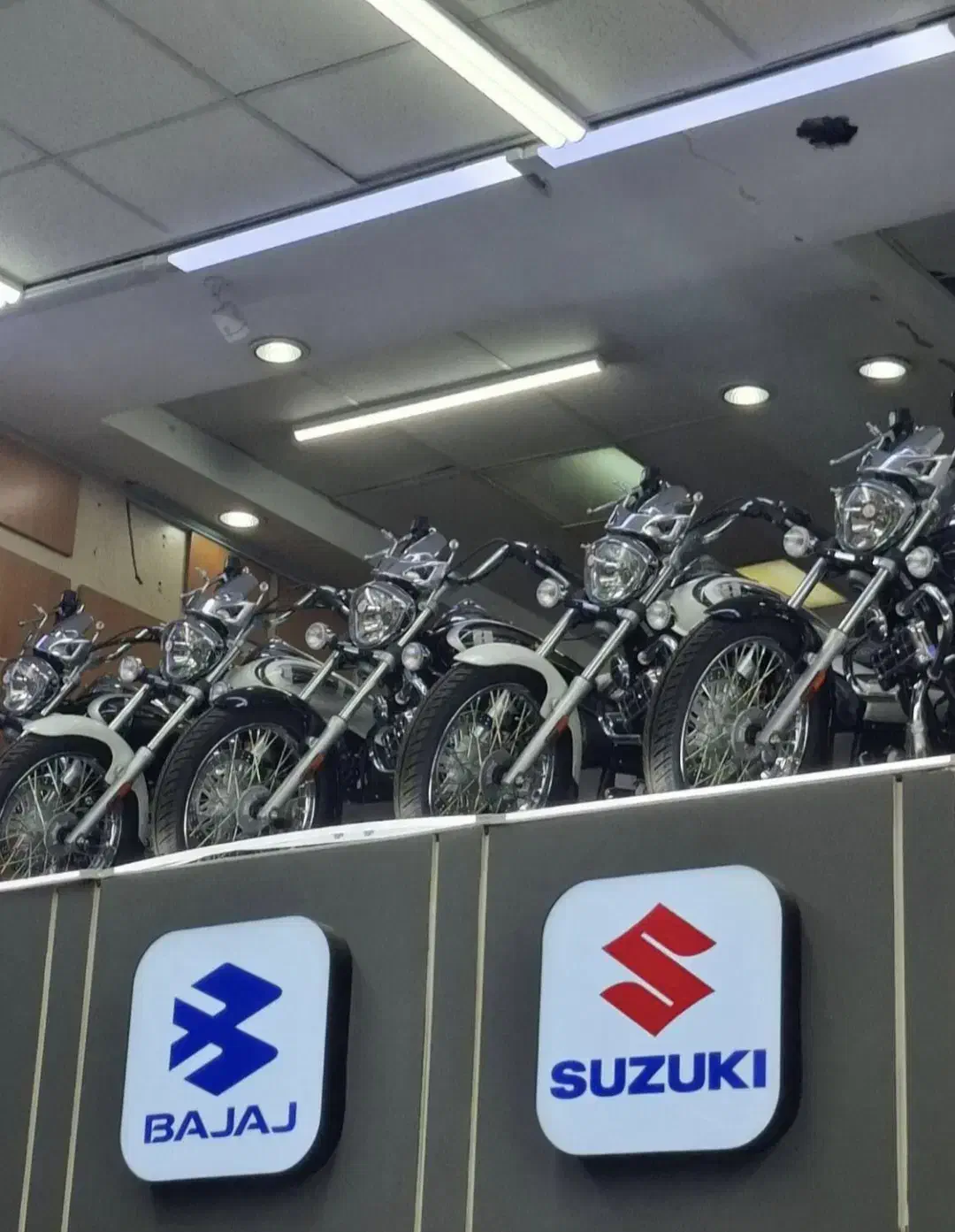 اونجر220 باجاج هندی (اقساط طولانی مدت)|موتورسیکلت|تهران, بهار|دیوار