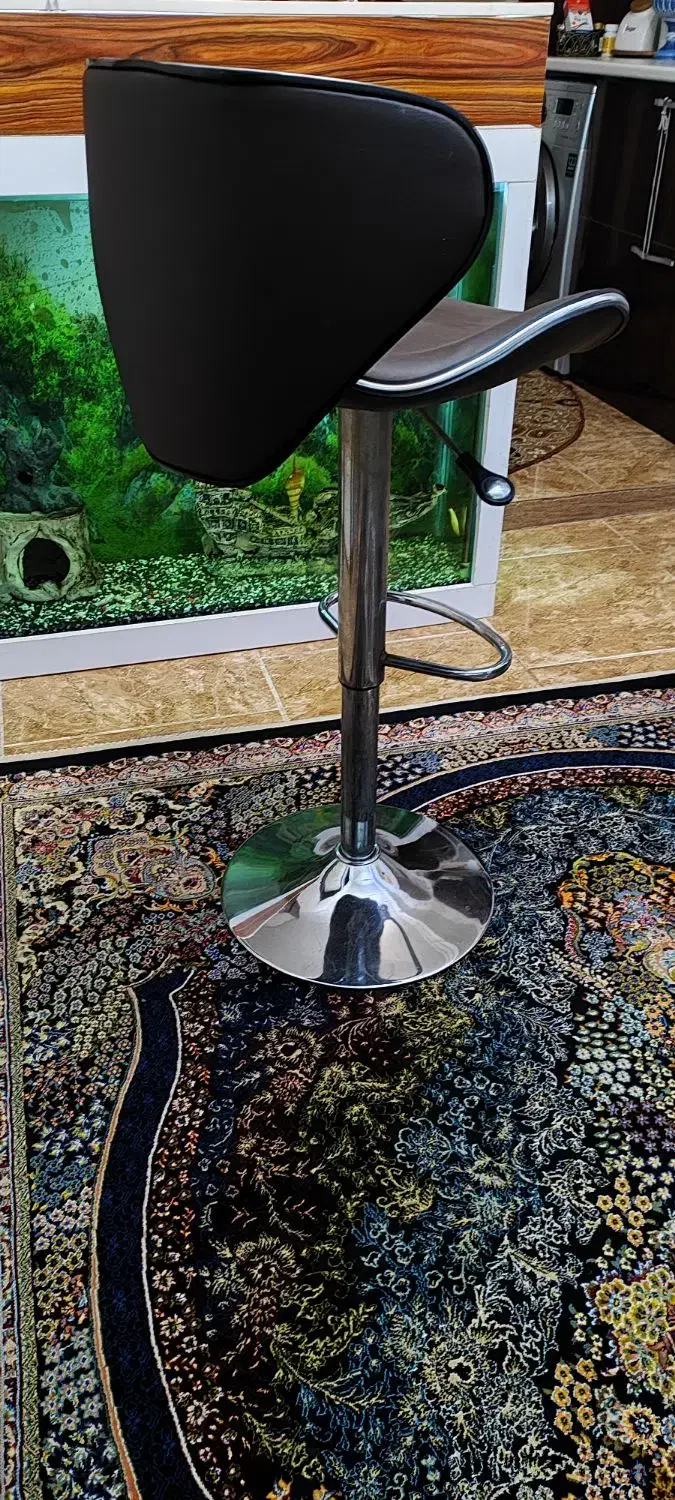 صندلی اپن جک دار کاملا سالم .خیلیی کم استفاده شده|میز و صندلی غذاخوری|بابل, |دیوار