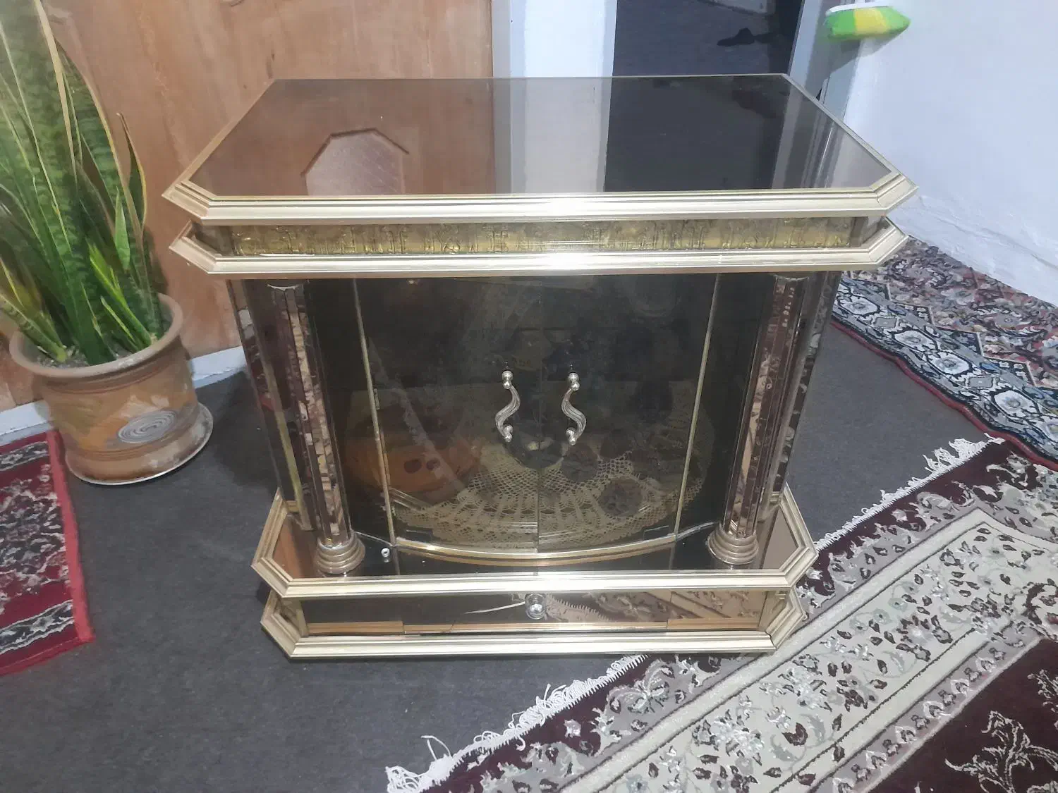 میز|بوفه، ویترین، کنسول|خوی, |دیوار