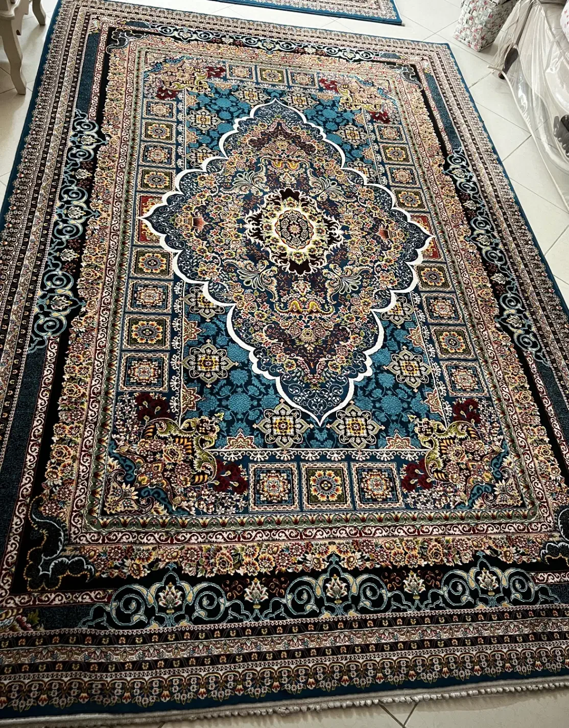 فرش نه متره یک عدد/ فرش یک در یک و نیم دو عدد|فرش|سمنان, |دیوار