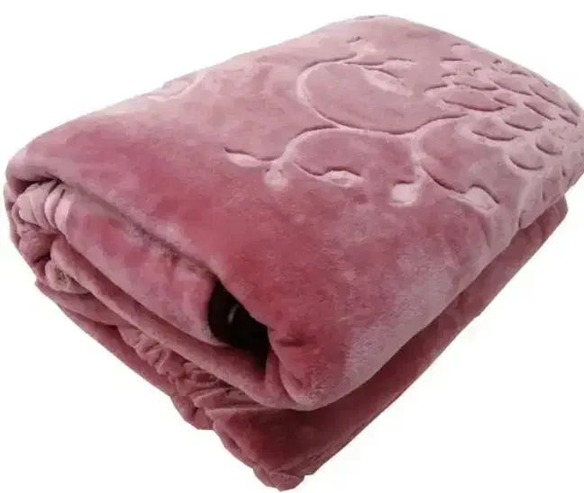 پتو گلبافت|رختخواب، بالش، پتو|رشت, پیرکلاچای|دیوار