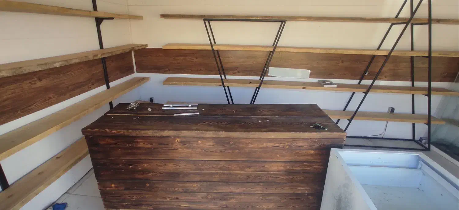 دکور چوبی فلزی نو مخصوص لباس فروشی ،کافه و...|بوفه، ویترین، کنسول|مرودشت, فرهنگ|دیوار