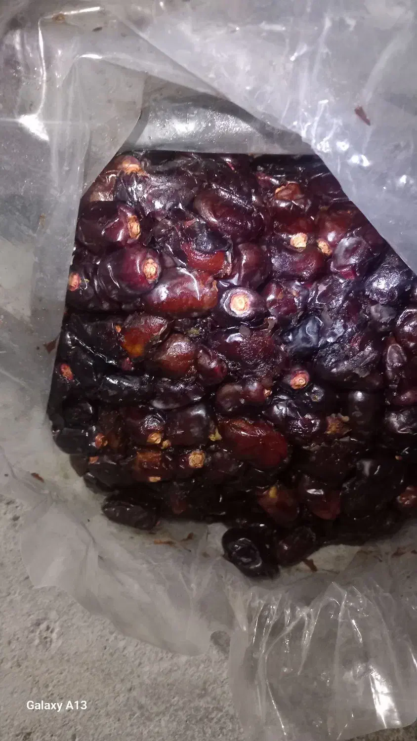 خرما مخصوص حلوا وچنگال داخل پلاستیک|خوردنی و آشامیدنی|دامن, |دیوار