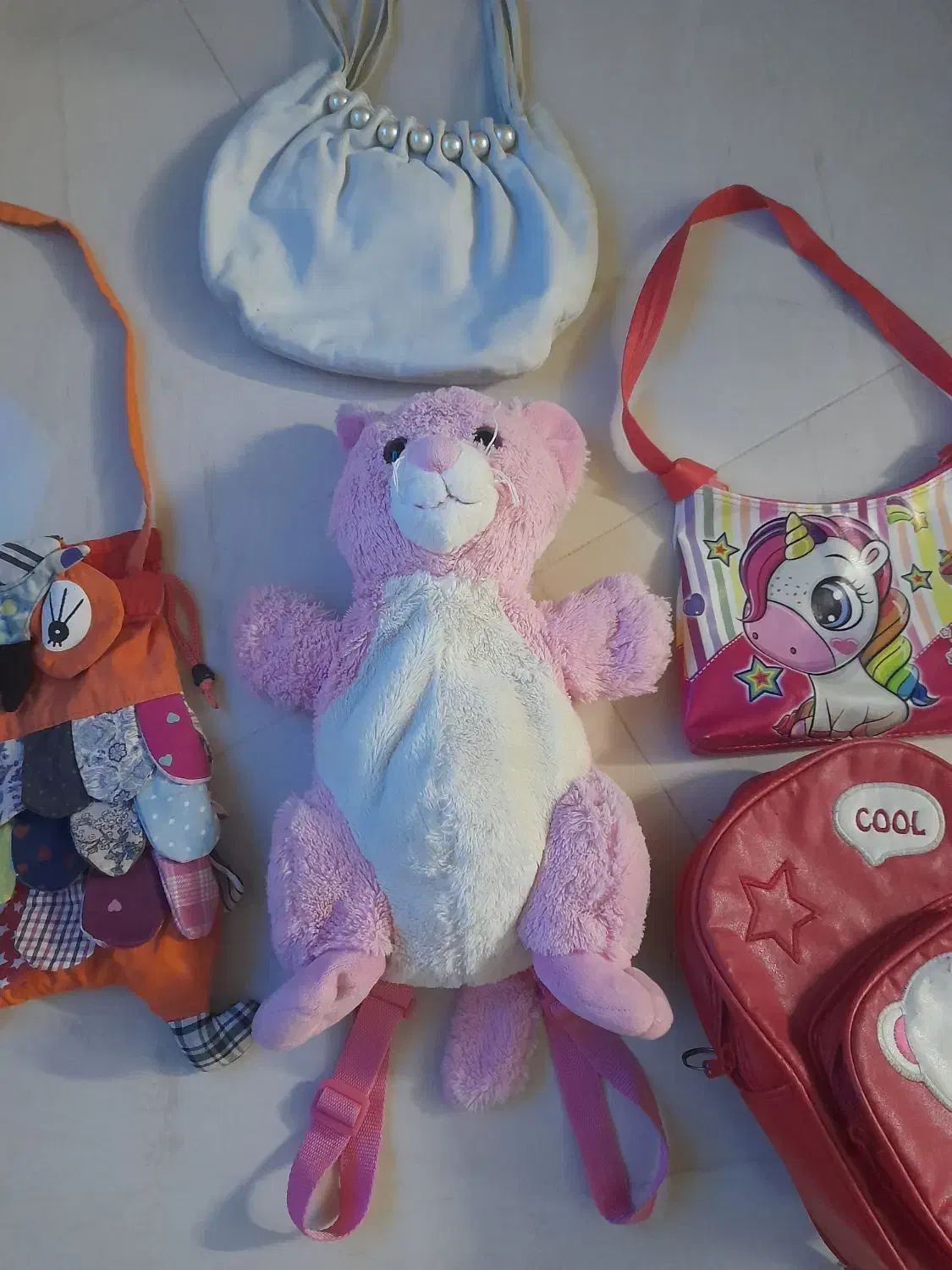 تعدادی کیف بچه گانهه|کیف، کفش، کمربند|مشهد, سجاد شهر|دیوار