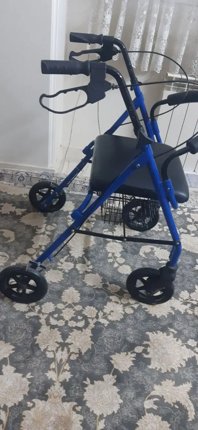 واکر چرخ دار|آرایشی، بهداشتی، درمانی|تهران, جوادیه|دیوار