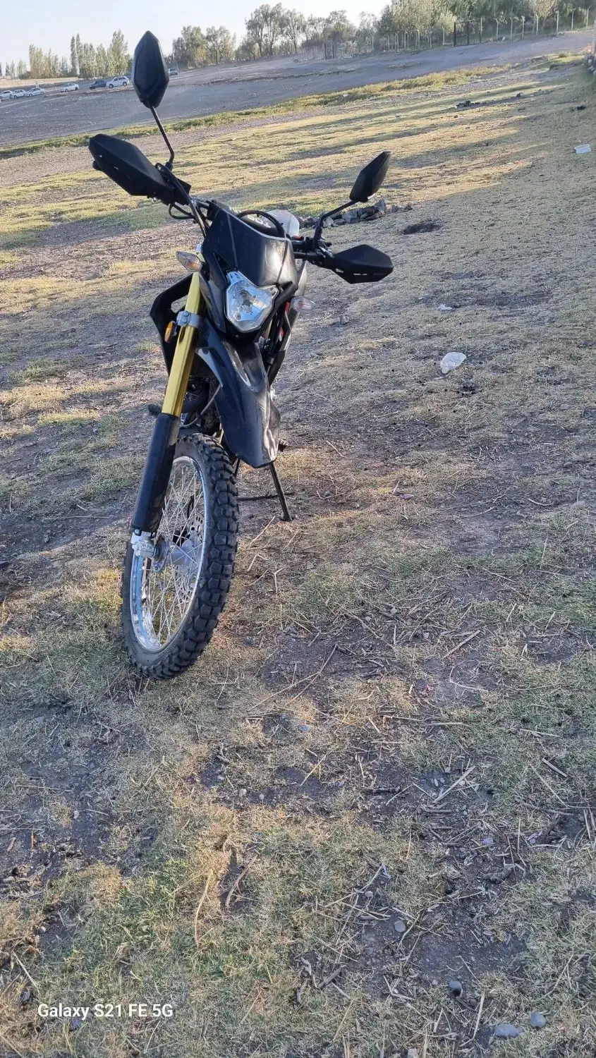 موتور تریل توسن ۲۵۰|موتورسیکلت|میانه, |دیوار