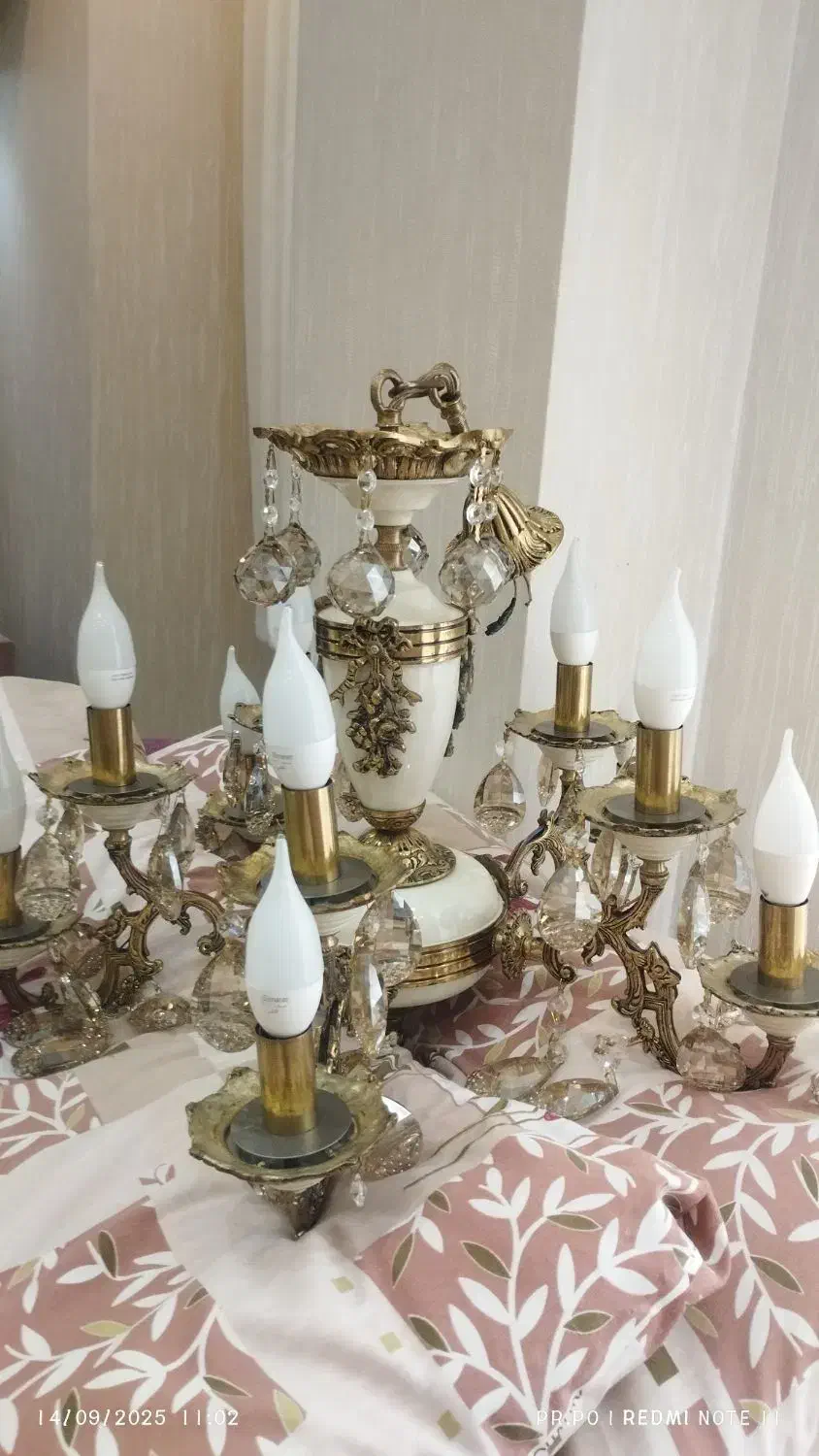 یک عدد لوستر شیک( برنز اصل تایید گالری برنز رز )|لوستر و چراغ آویز|سنندج, |دیوار